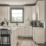 Detailed Edge Shaker Kitchen - Opal